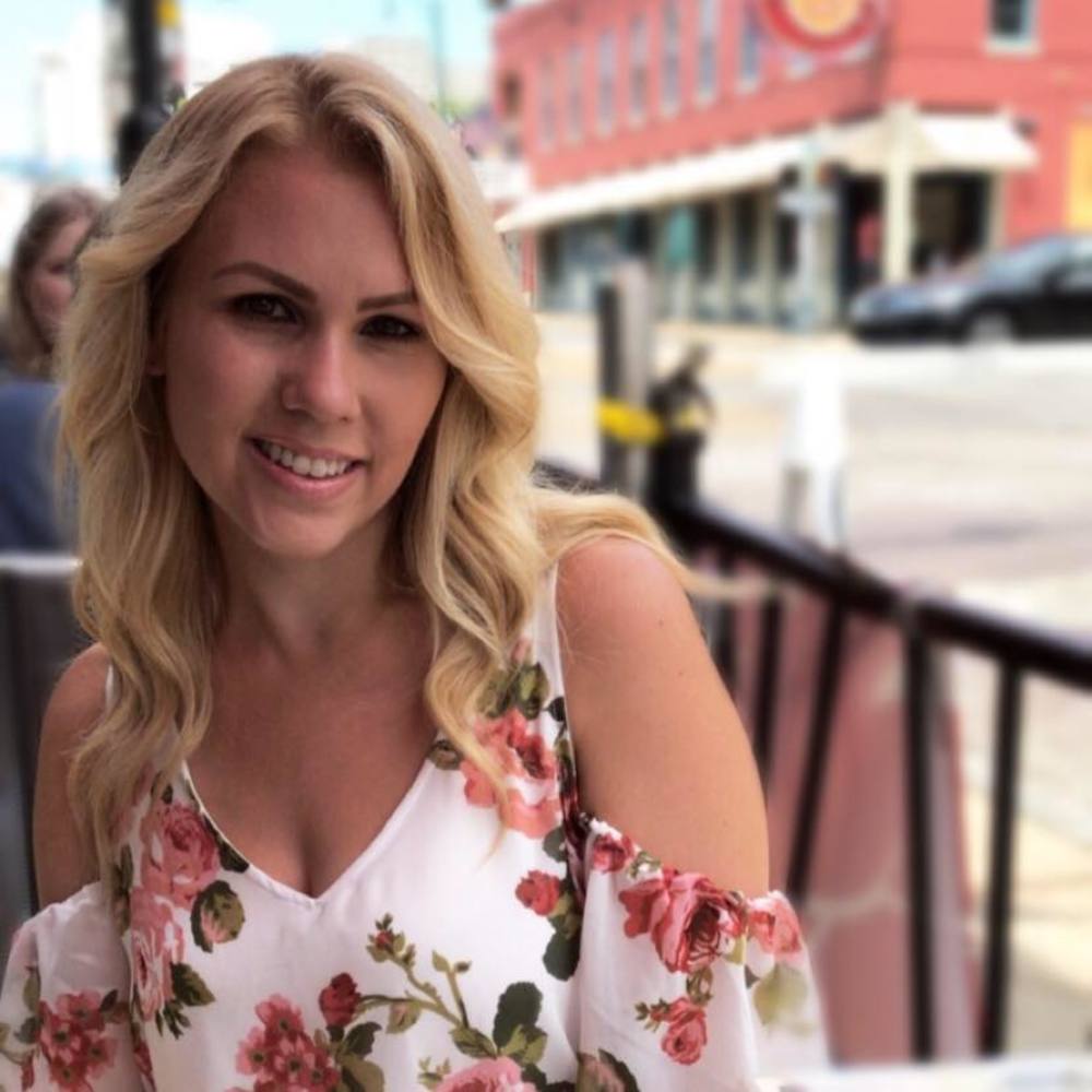 Meet your Posher, Stephanie
